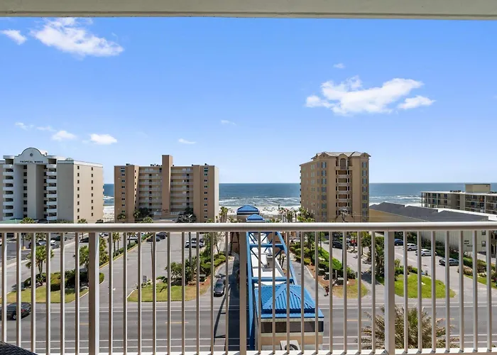 Gulf Views Lazy River Pools Hot Tub - Sleeps 6 Holiday home *