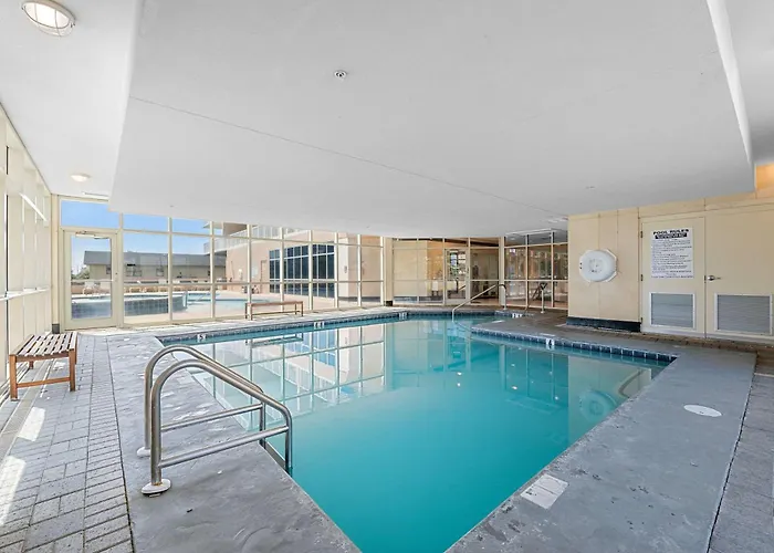 Gulf Views Lazy River Pools Hot Tub - Sleeps 6 * Gulf Shores