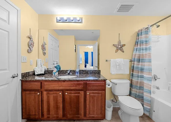 Gulf Views Lazy River Pools Hot Tub - Sleeps 6 Holiday home