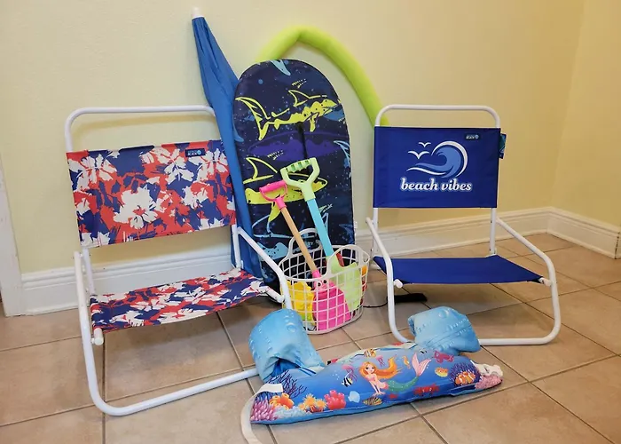 Gulf Views Lazy River Pools Hot Tub - Sleeps 6 Holiday home